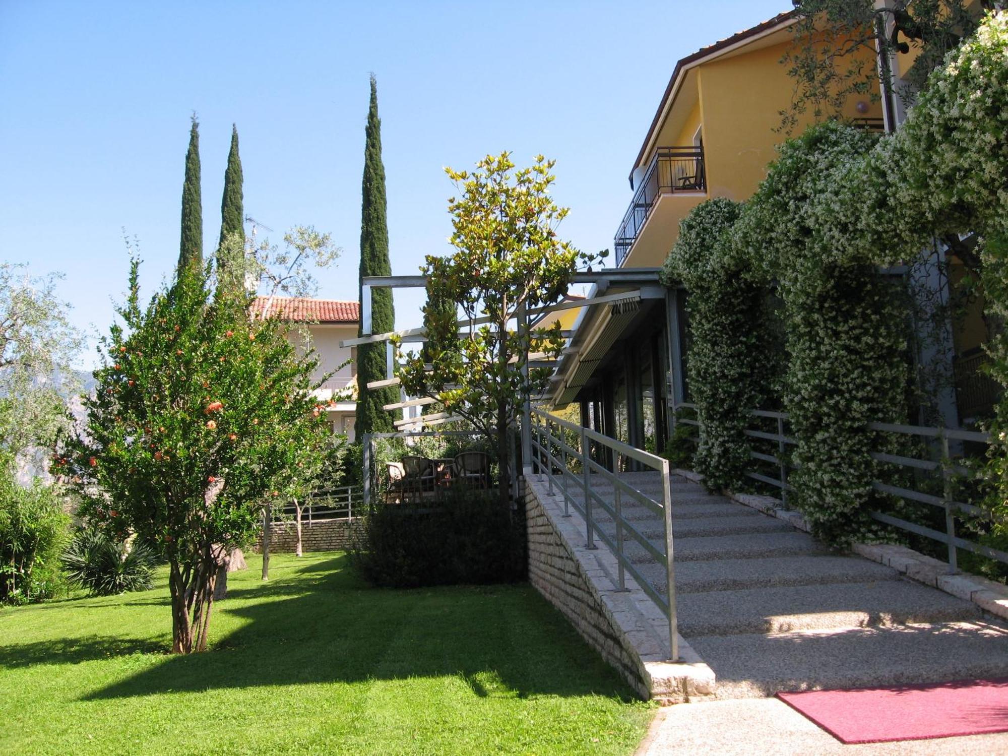 Hotel Catullo 3*